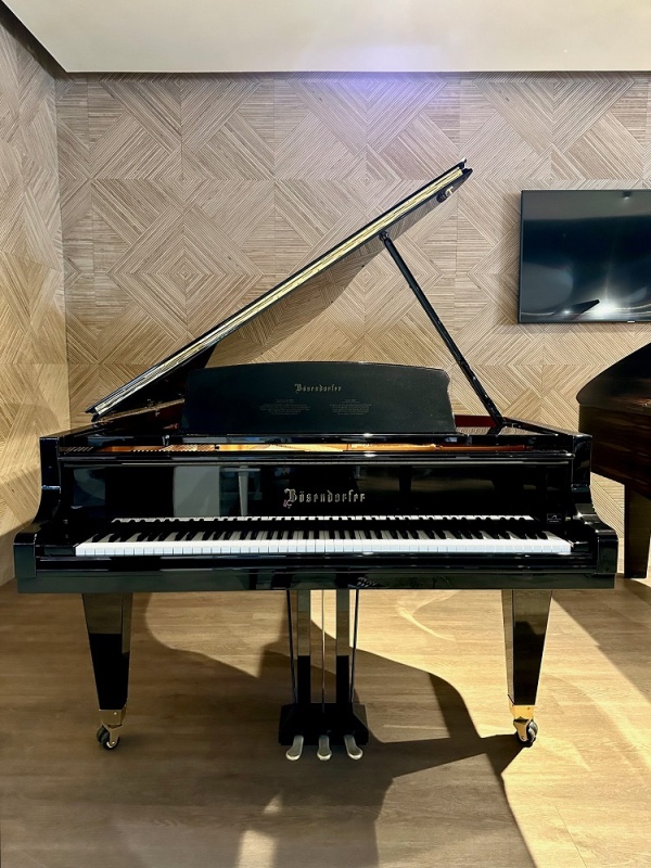 Bösendorfer 214VC