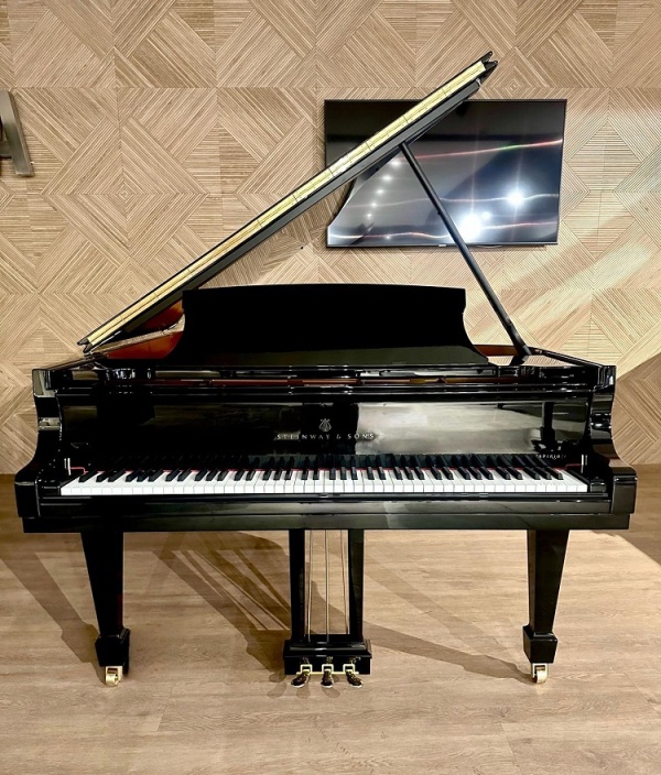 Steinway B Spirio R