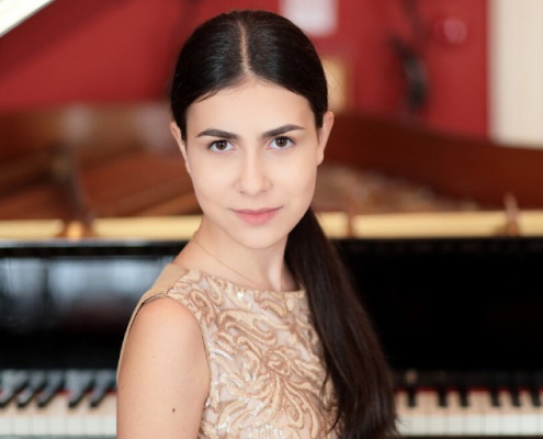 Alexandra Dovgan pianista